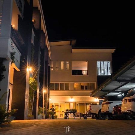 Dselin Boutique Hotel & Nails Nan Luaran gambar